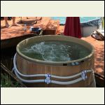 hot_tub3.jpg hot_tub3.jpg