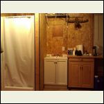 cabin_shower.jpg cabin_shower.jpg