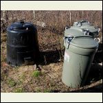 "poo" primary compost containers