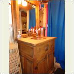 bathroom vanity & mirror